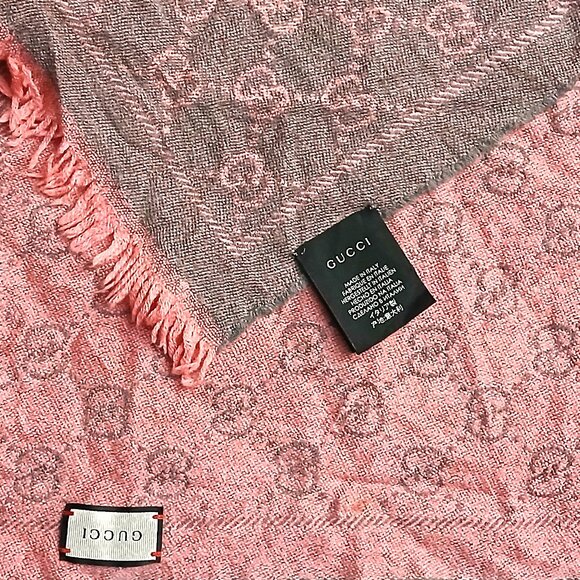 Gucci Pink & Grey Reversible GG Logo Print Shawl Wrap Vintage Pre-Owned - Picture 6 of 9